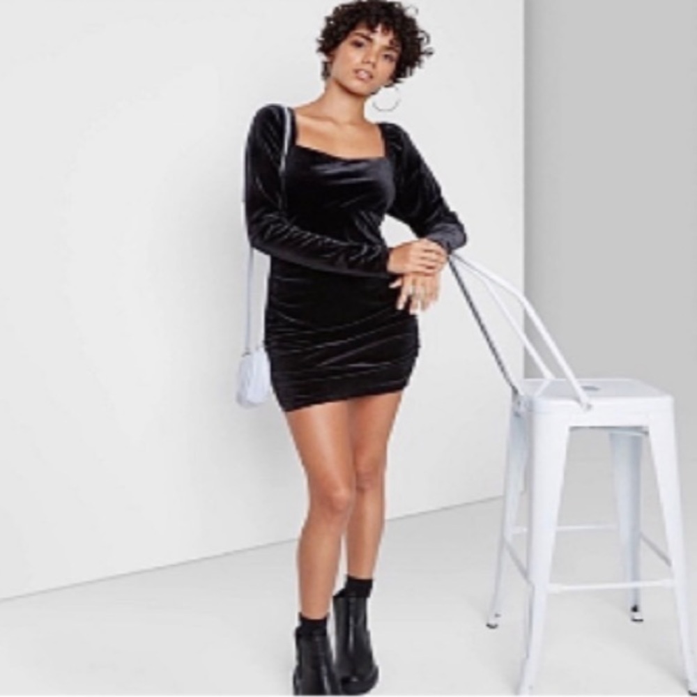 Wild fable long sleeve bodycon mini dress black velvet ruched sides size large